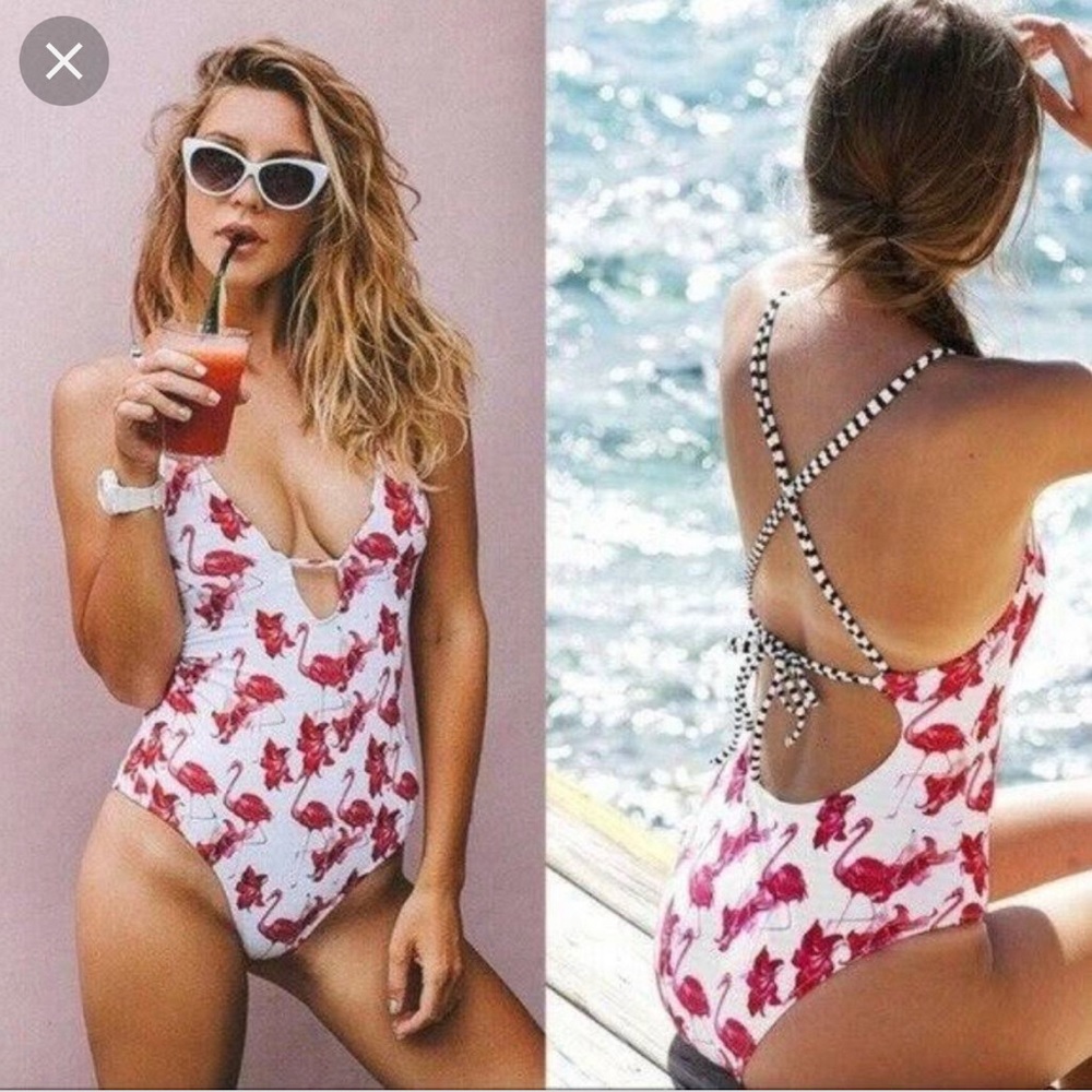 NWT Cupshe Pink Flamingo One Piece Swimsuit - Medium